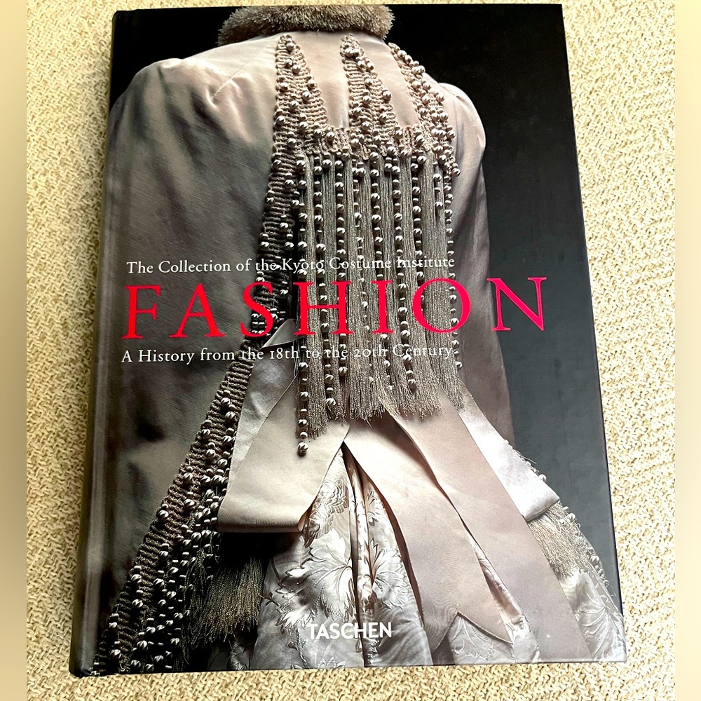 Fashion: The Collection of the Kyoto Fashion Institute. Hardcover ❣️